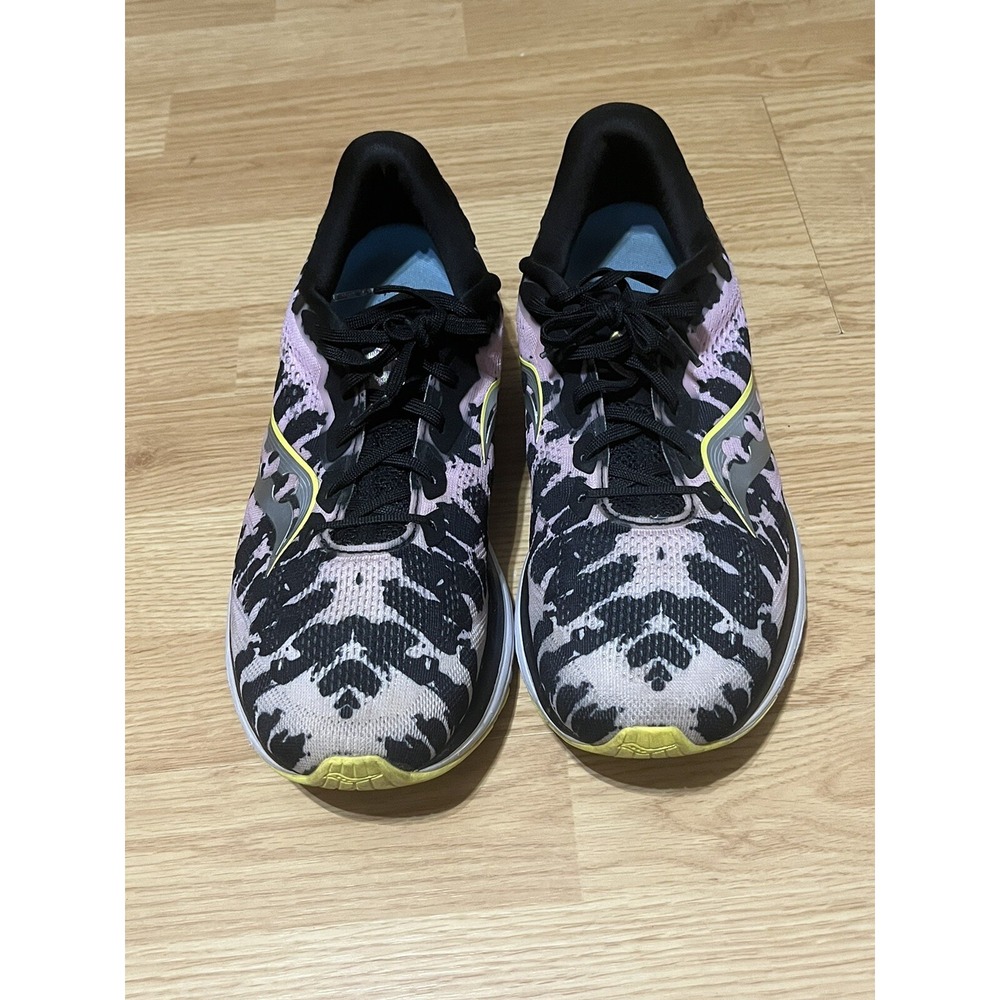 Men's SZ 10 Saucony Running Shoe Benefiting the Boston Children's Hospital